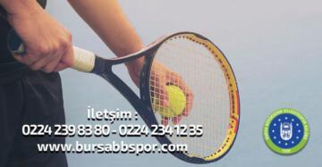 Yetişkinler için tenis kursları başlıyor