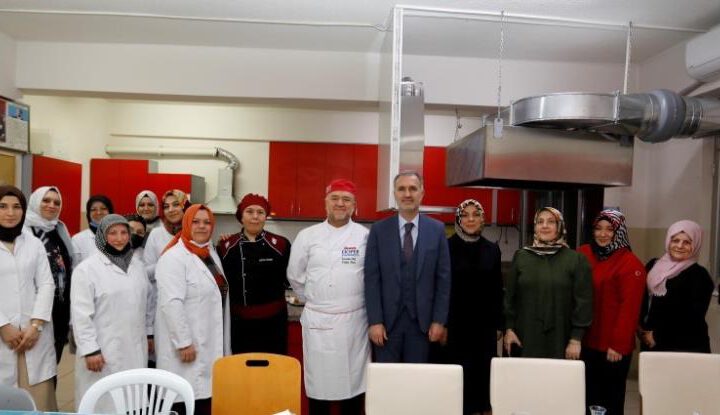 Aşçılık kursiyerlerin misafiri Başkan Taban oldu