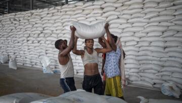 BM’nin Etiyopya’ya gönderdiği 100 bin kişilik yardım malzemesi çalındı