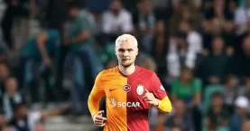 Galatasaray’da üç ayrılık birden