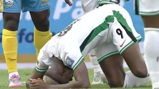 Victor Osimhen, Milli takımda sakatlandı