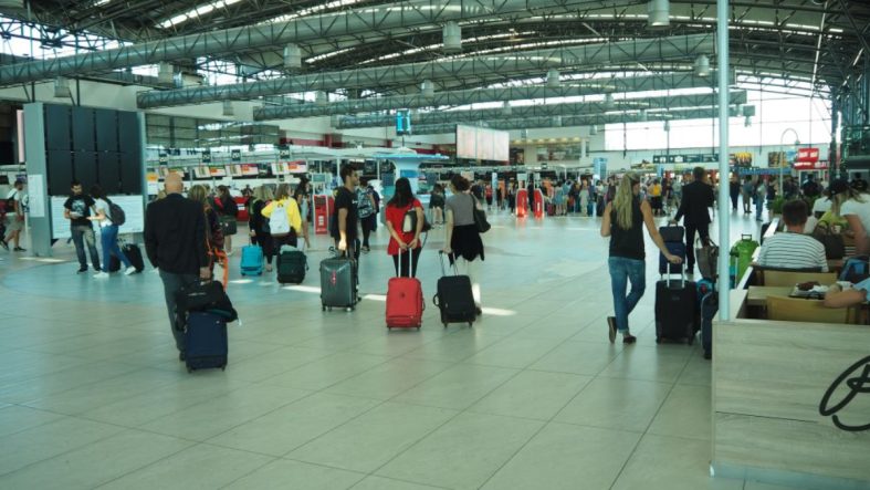 Avrupa'da 'siber saldırı' nedeniyle havalimanları felç oldu