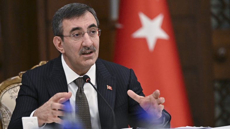 Cevdet Yılmaz: Terörsüz Türkiye'de demokrasi de yatırım da güçlenecek