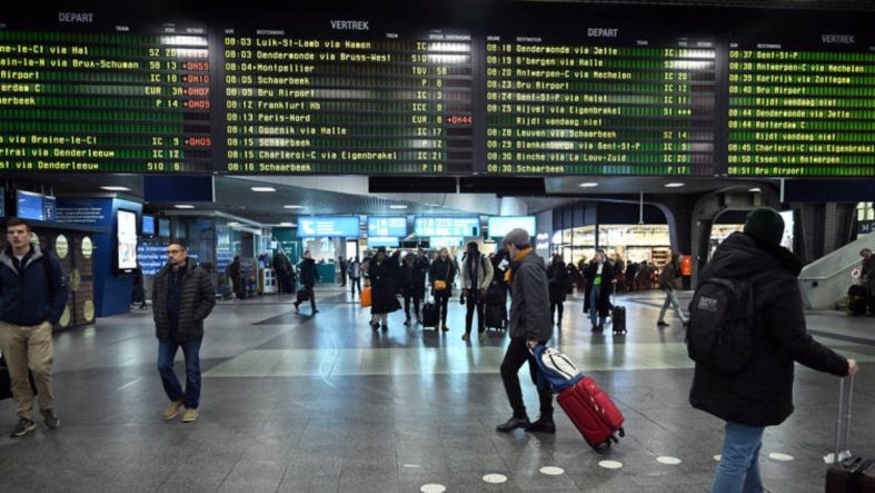 Belçika’da 3 günlük grev hayatı felç etti